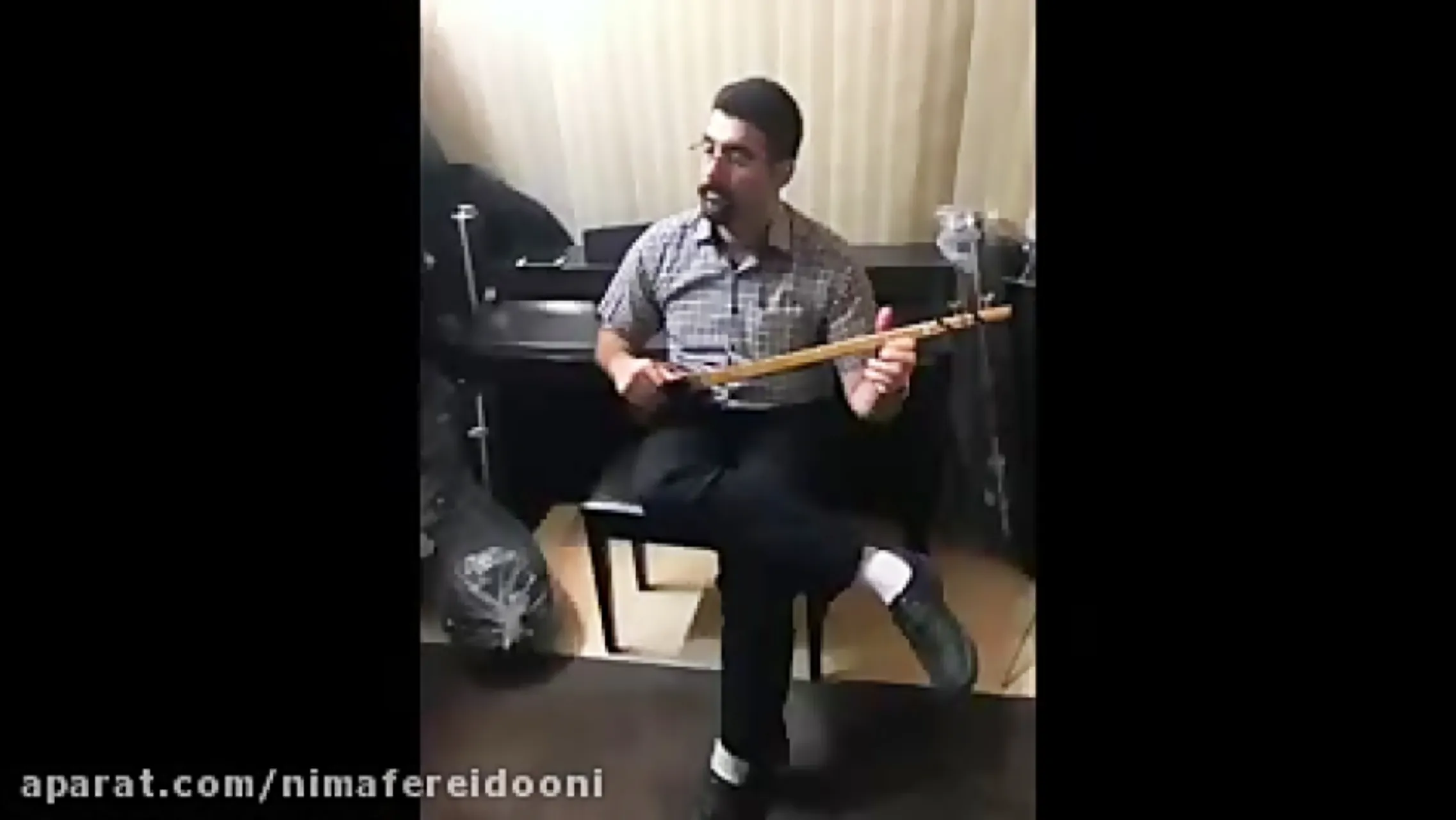 همنوازی سهتار و گیتار داود نیک نژاد و هیراد حدادی همنوازی سهتار و گیتار داود نیک نژاد و هیراد حدادی