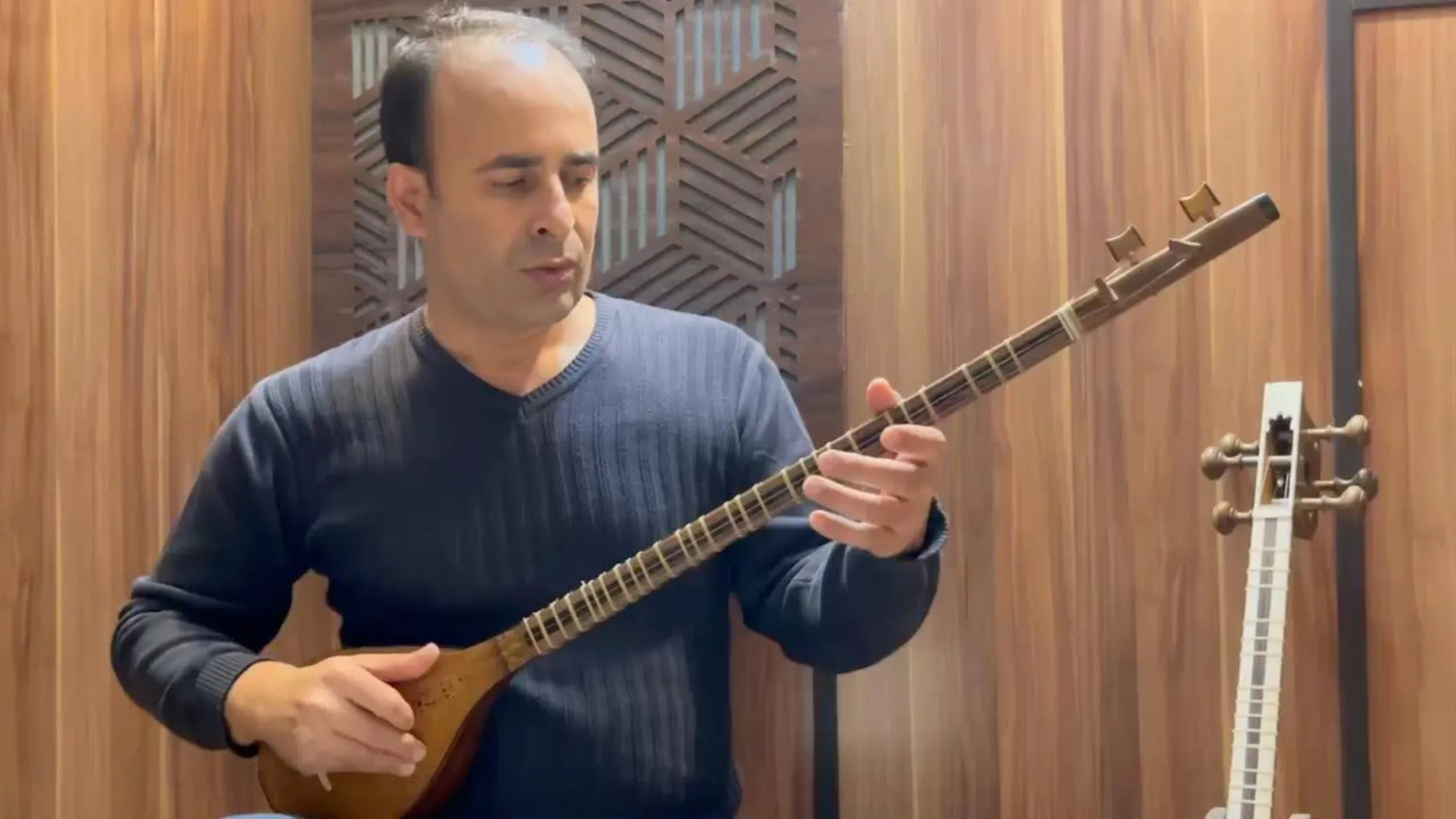 سرو آزاد پرویز مشکاتیان | سه‌تار دشتی 🎻✨