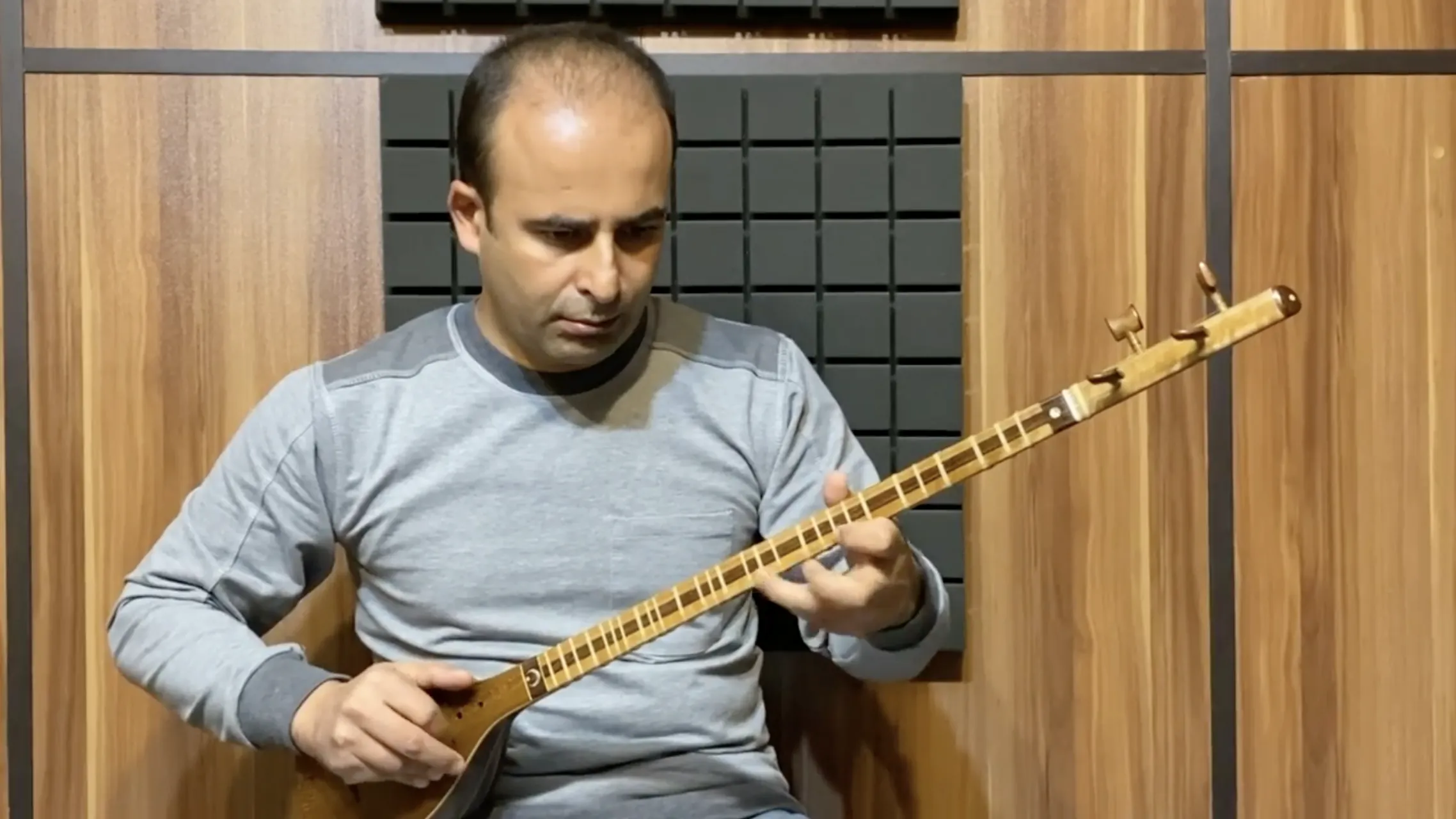 دنیا شادمهر عقیلی نیما فریدونی سه‌تار