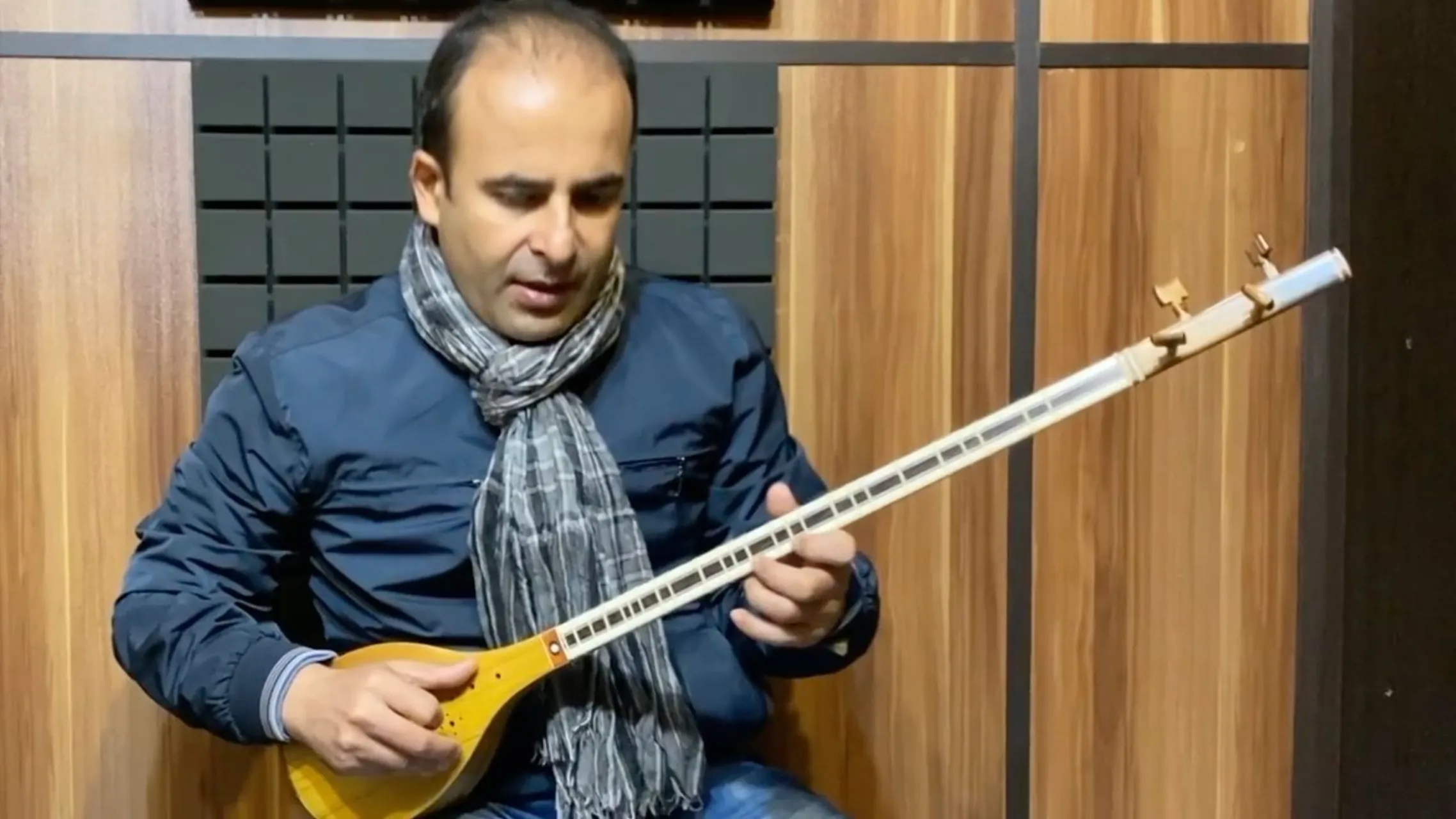 سکوت محمد میرنقیبی نیما فریدونی سه‌تار