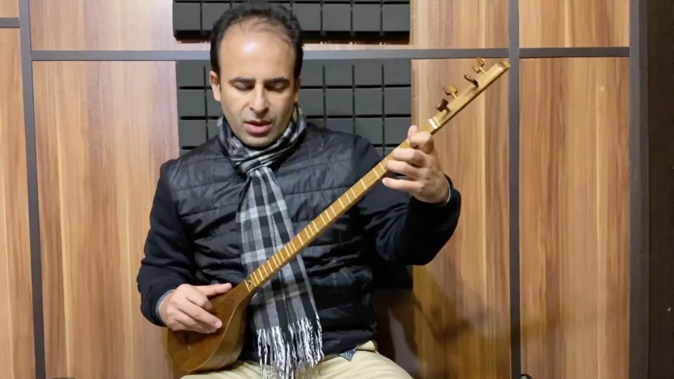 درآمد شور کتاب سوم هنرستان موسی معروفی نیما فریدونی سه‌تار