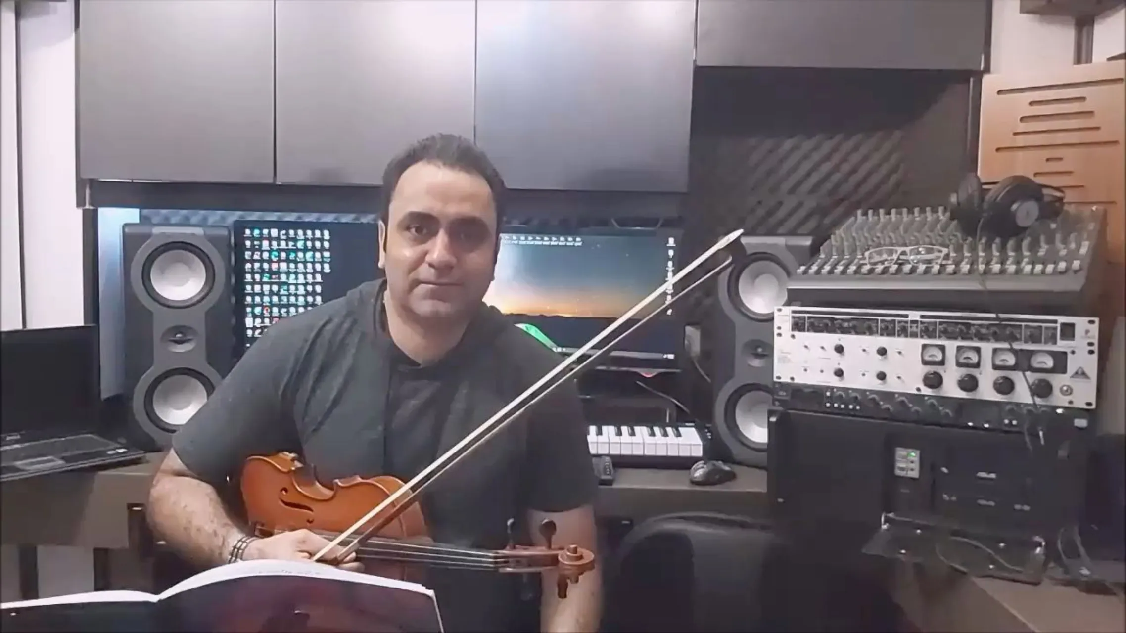 آموزش ویولن دل‌شکنی گناهه پرویز یاحقی | ایمان ملکی 🎻✨