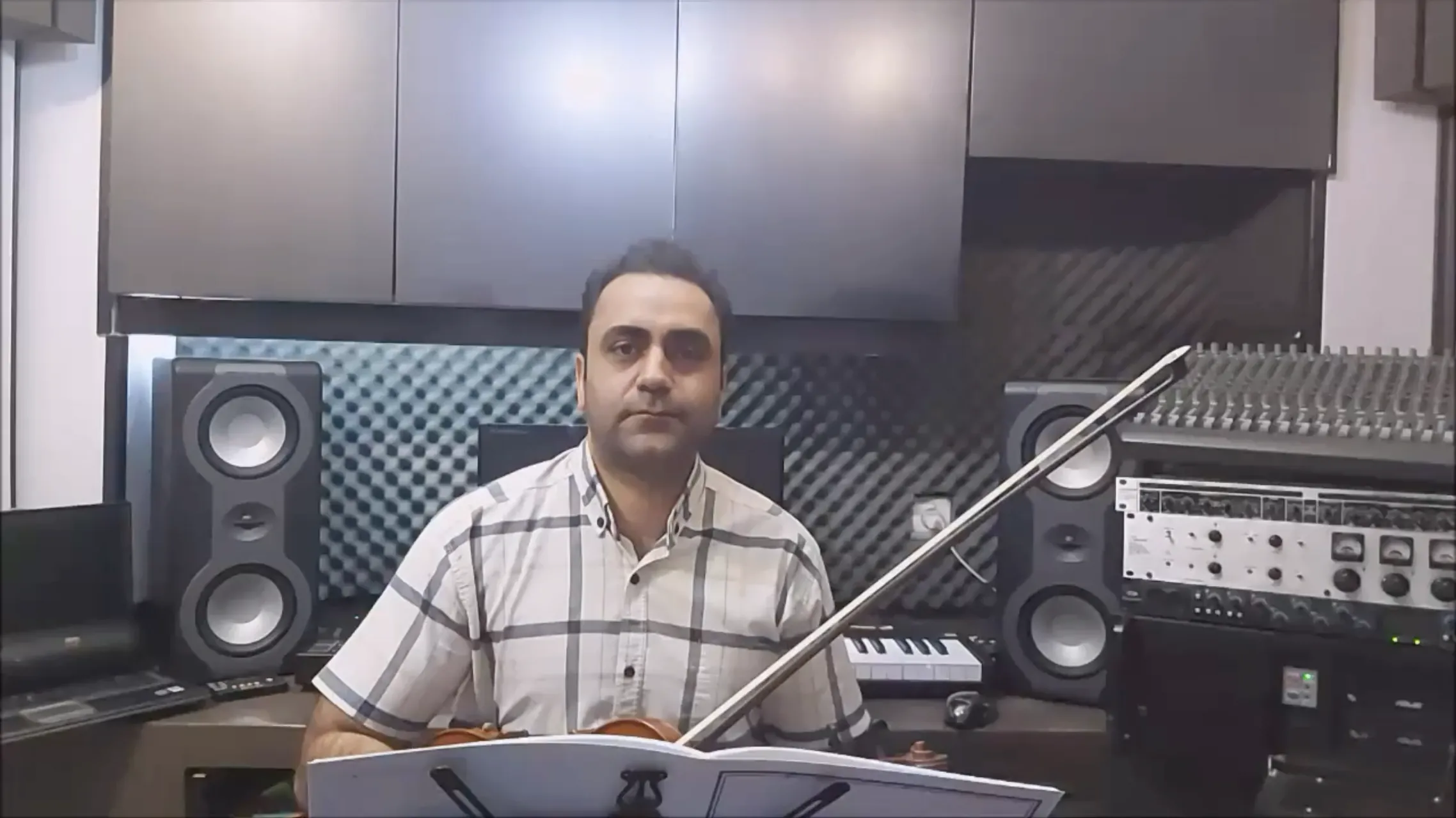 ۱۸۴ کتاب سوم لویولن ایمان ملکی ویولن