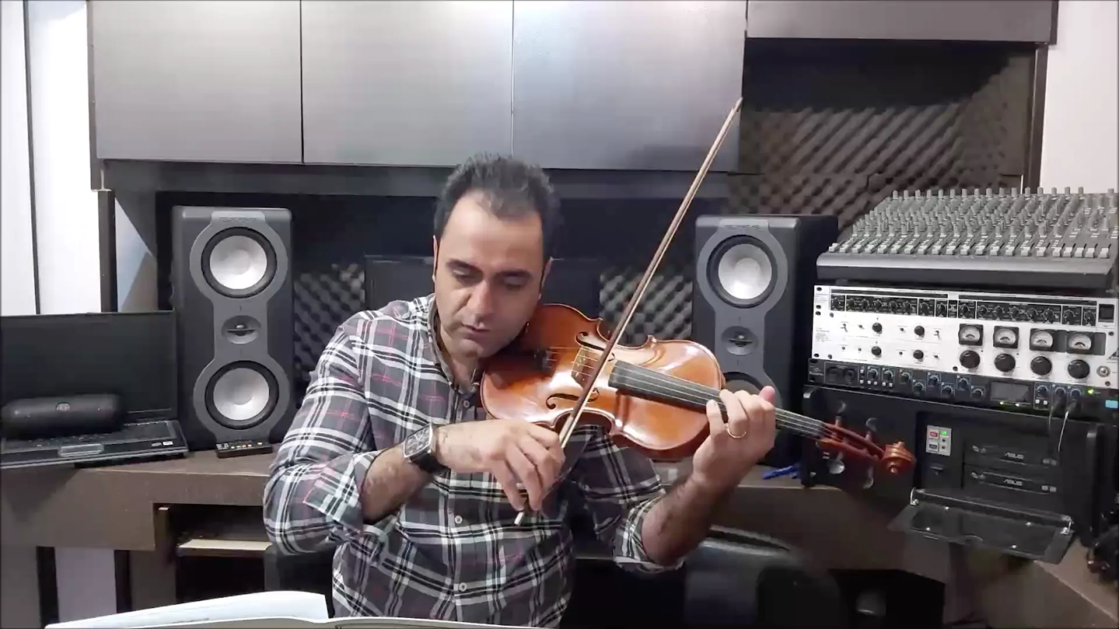 ۲۷۰ کتاب چهارم لویولن ایمان ملکی ویولن