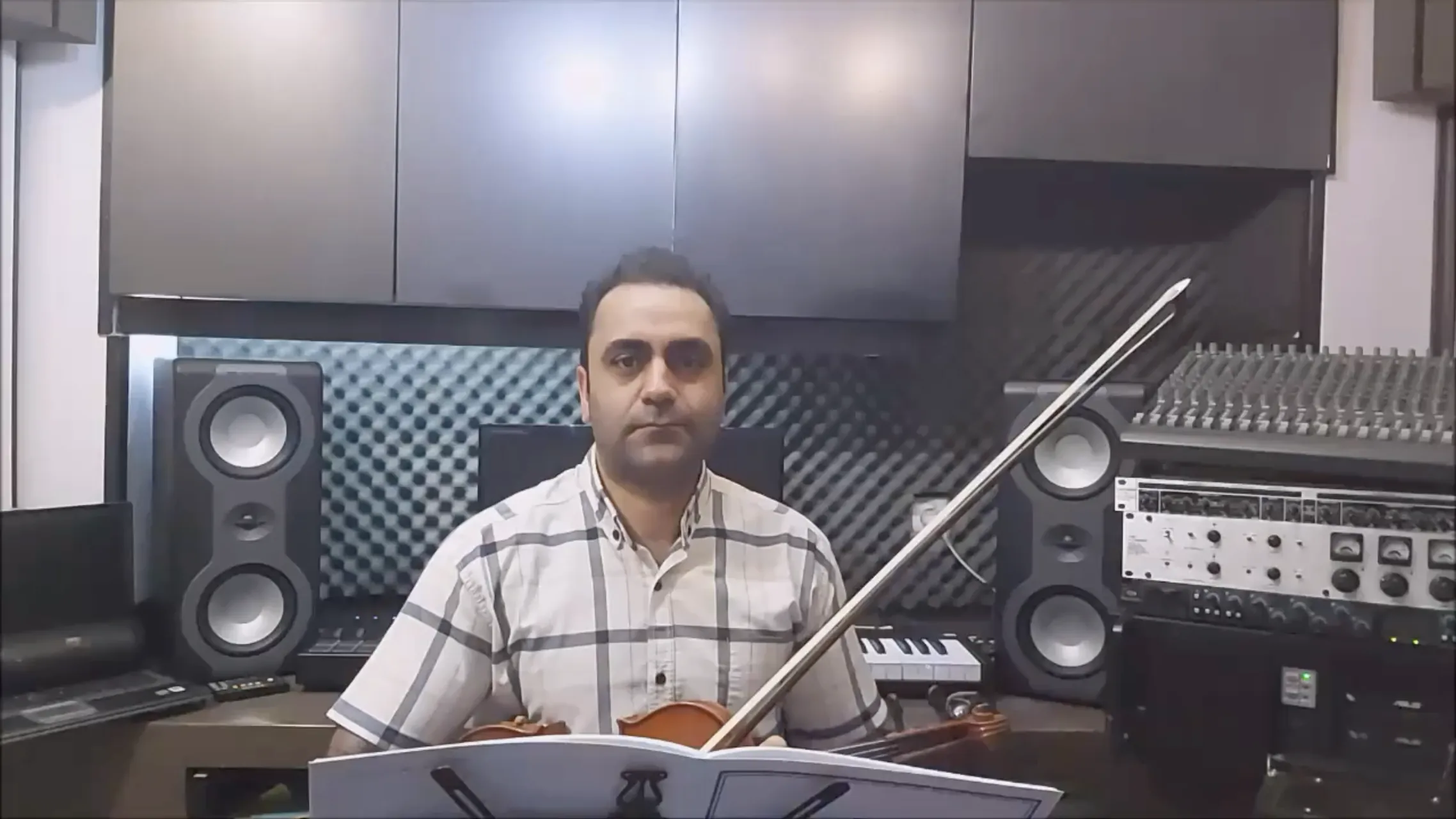 ۱۸۳ کتاب سوم لویولن ایمان ملکی ویولن