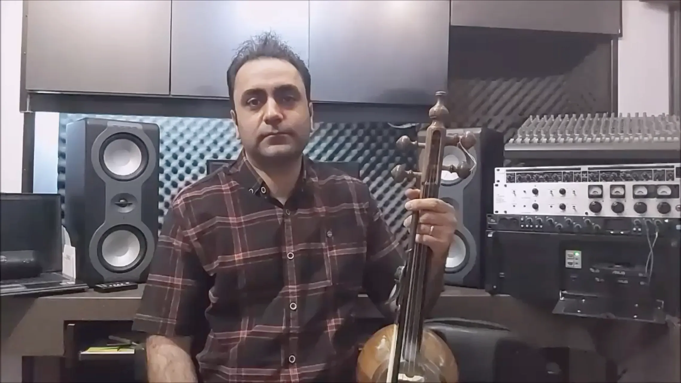 بداههنوازی ساده همایون ایمان ملکی کمانچه