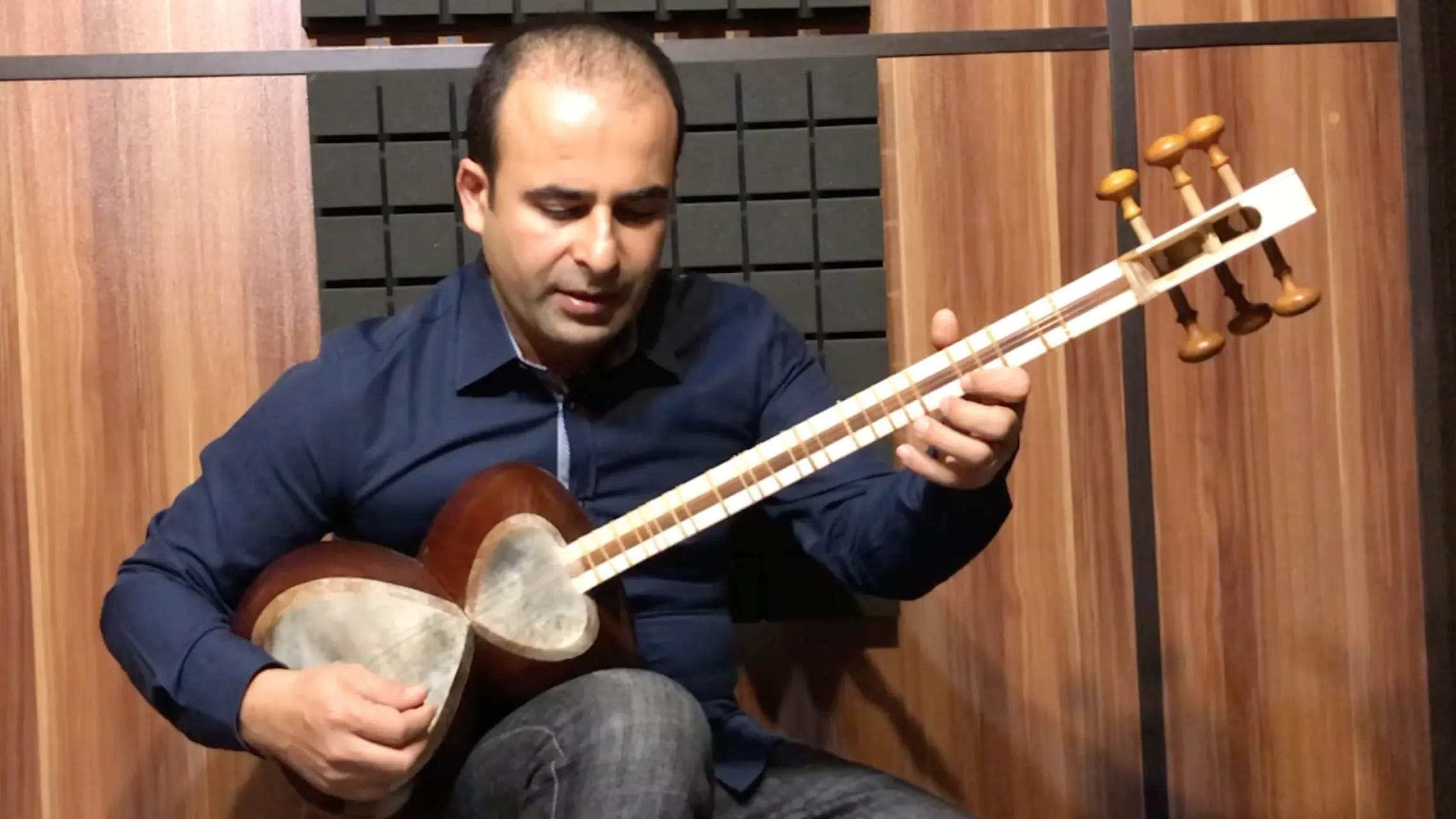 سرگشته تار