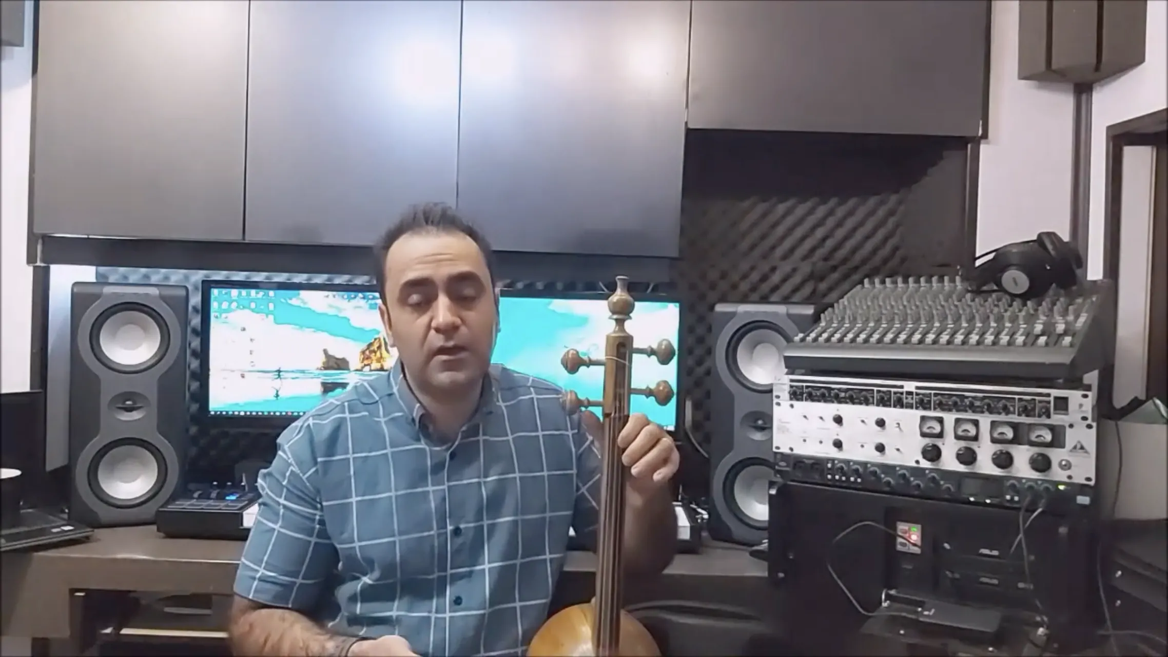 ۲۶ کتاب اول شیوه کمانچهنوازی اردشیر کامکار ایمان ملکی