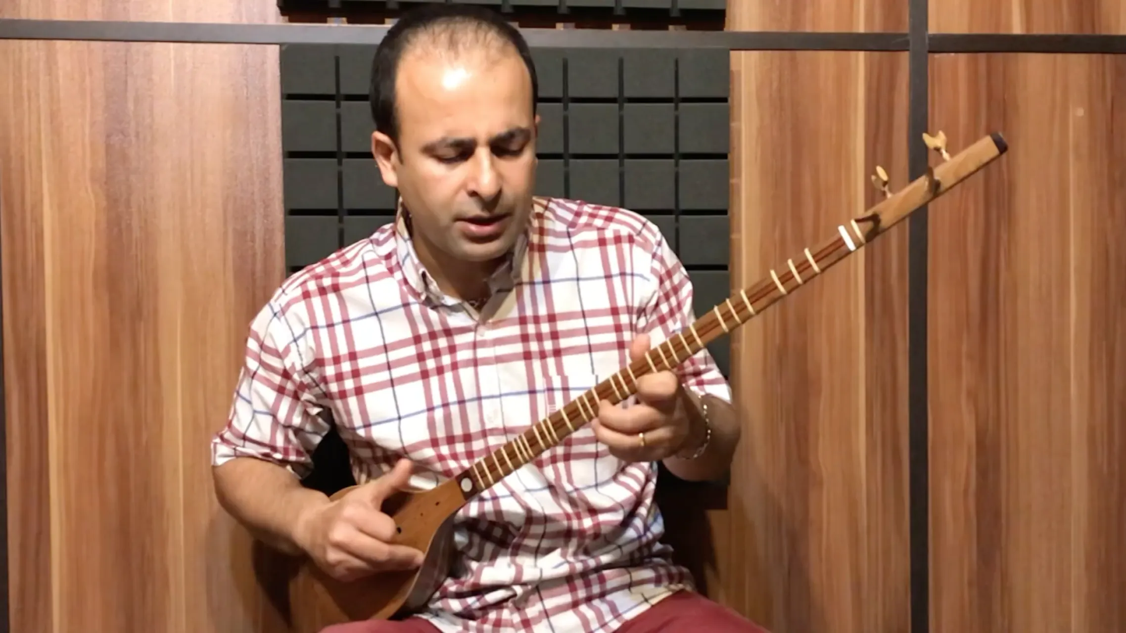 سوغاتی محمد حیدری هایده نیما فریدونی سه‌تار
