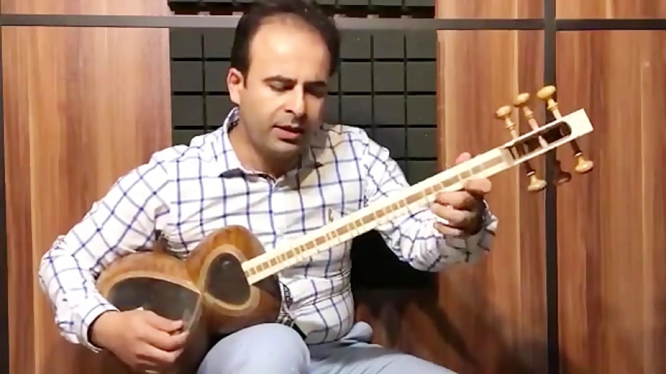 بزرگ کوچک شور ردیف ساکت تار