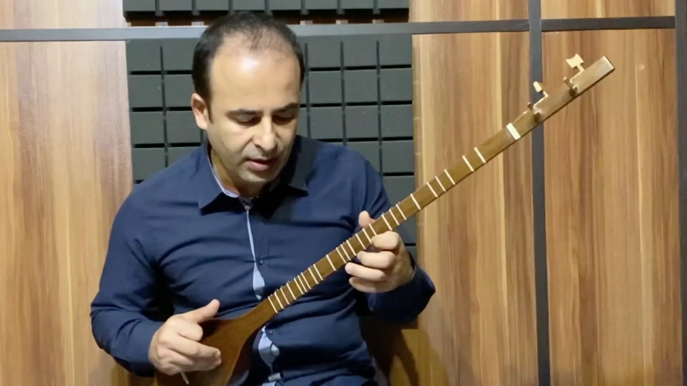 ۲۸ رنگ افشاری اکبر محسنی کتاب دوم هنرستان نیما فریدونی سهتار
