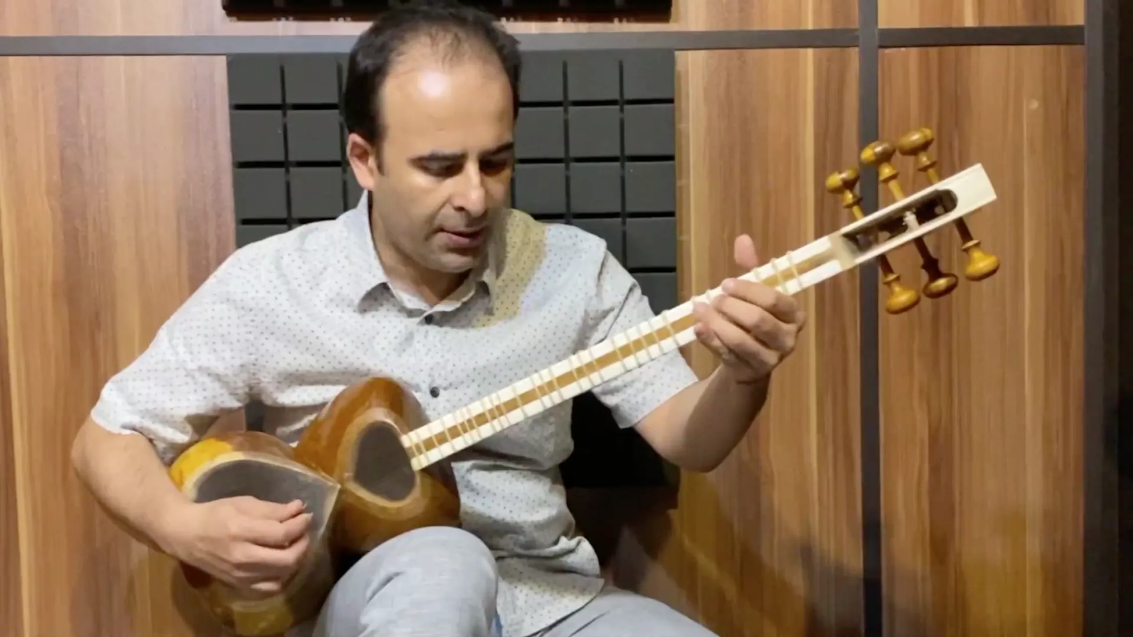 ۷۴ آرپژ می کوچک کتاب دوم هنرستان نیما فریدونی تار
