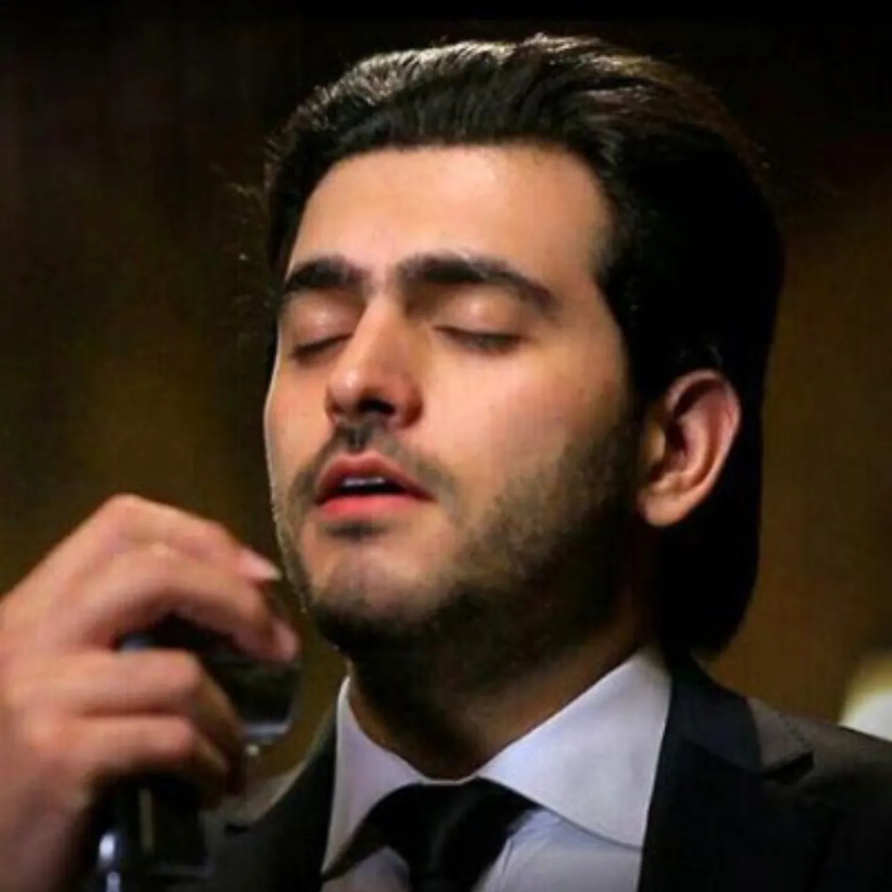 سروش فیروزیان مدرس آواز سنتی و تصنیف