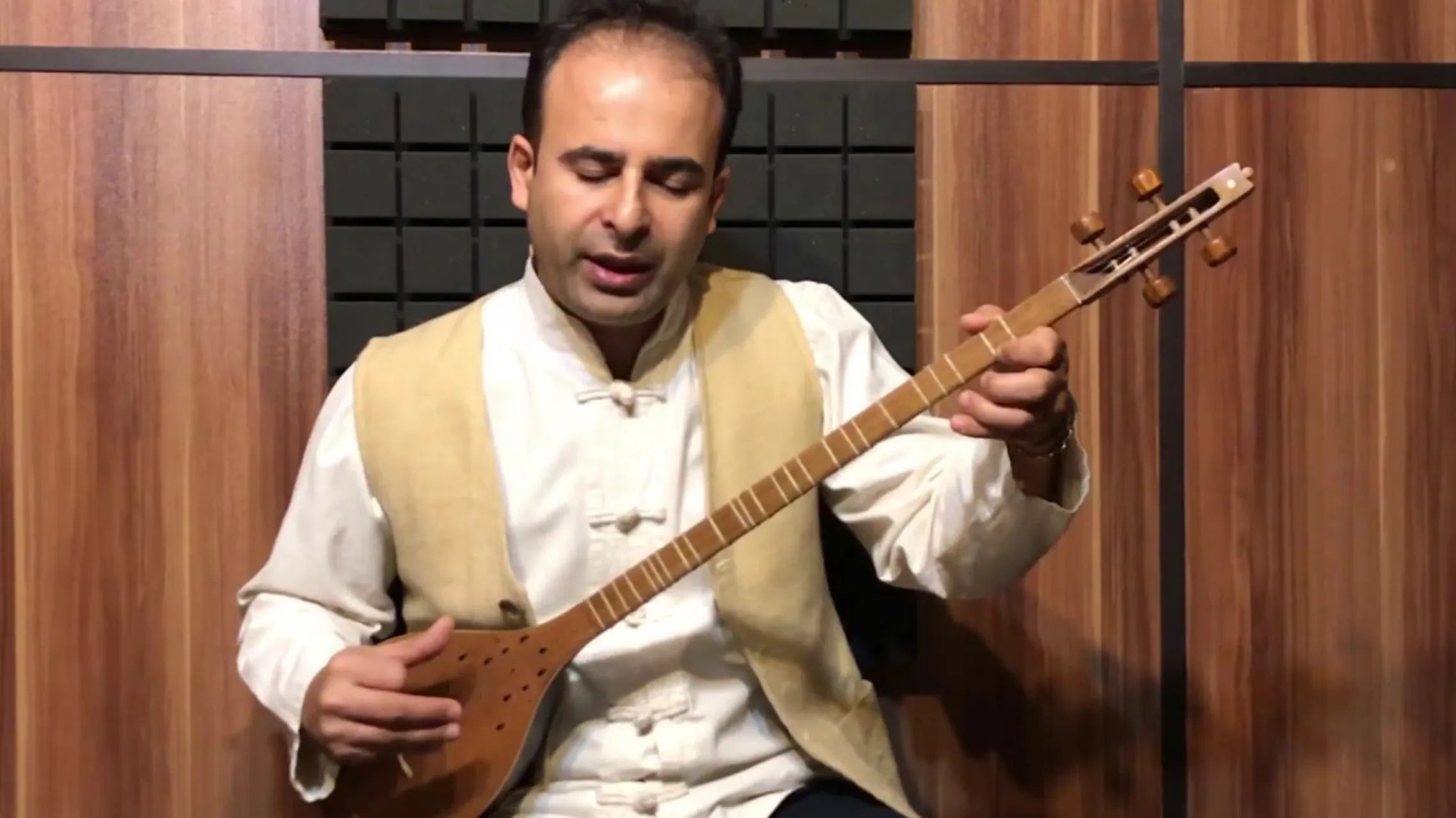 مستم سایه چمن سهتار