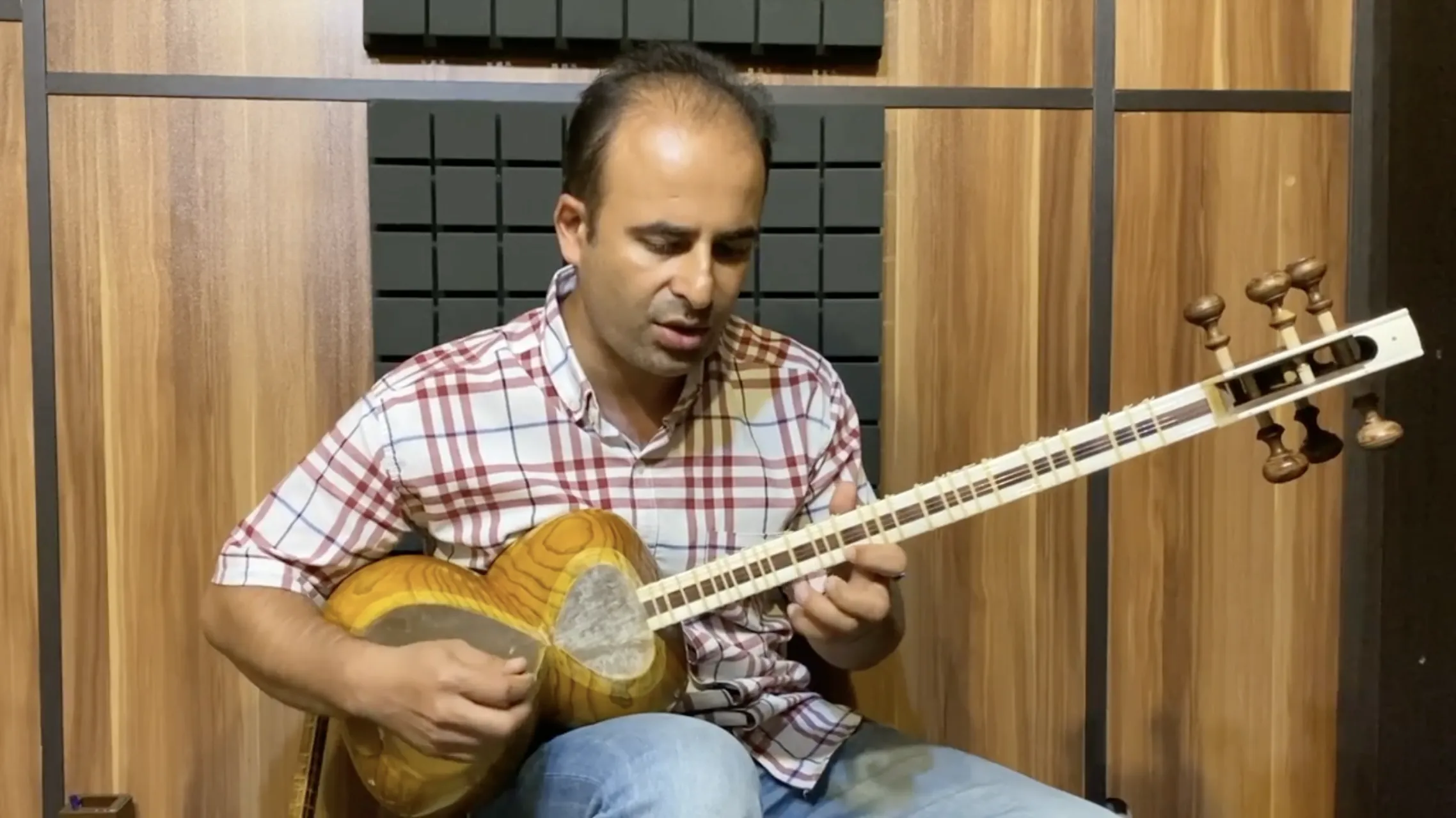 هروایه کردی تار